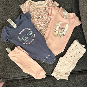 The peanutshell 0-3 month newborn gift set